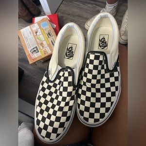 checkered vans barely worn